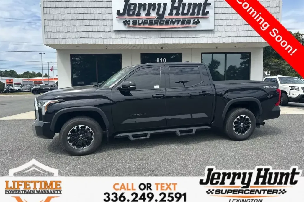 2022 Toyota Tundra SR5 photo 1