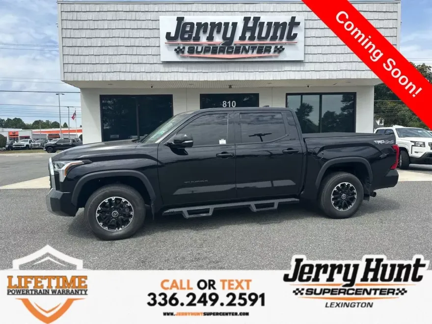 2022 Toyota Tundra SR5 photo 1