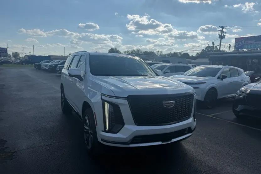 2025 Cadillac Escalade Sport photo 1