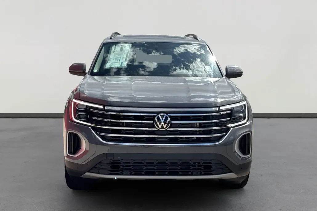 2026 Volkswagen Atlas SE Technology photo 1