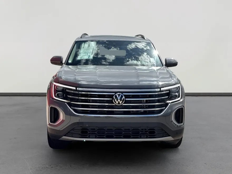 2026 Volkswagen Atlas SE Technology photo 1