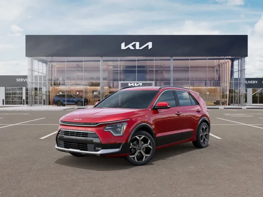 2024 Kia Niro Plug-In Hybrid SX photo 1