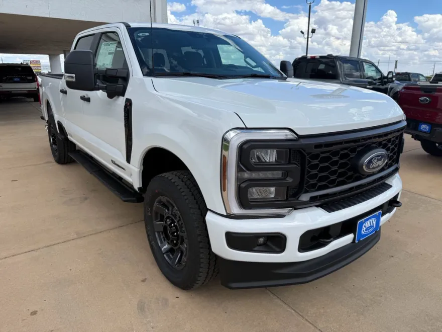 2025 Ford F-250 XL photo 1