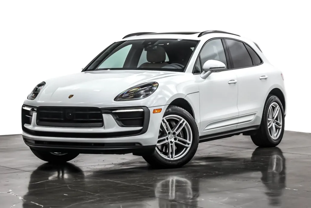 2022 Porsche Macan photo 1