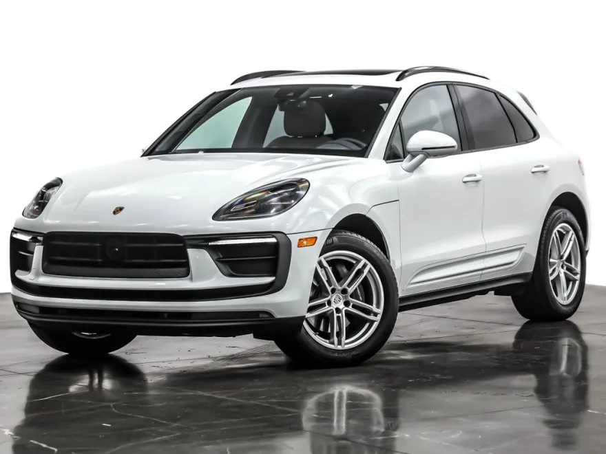 2022 Porsche Macan photo 1