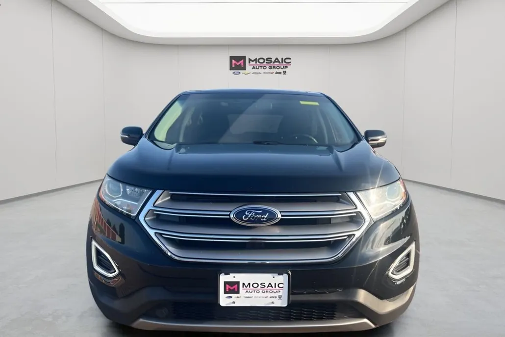 2017 Ford Edge SEL photo 1