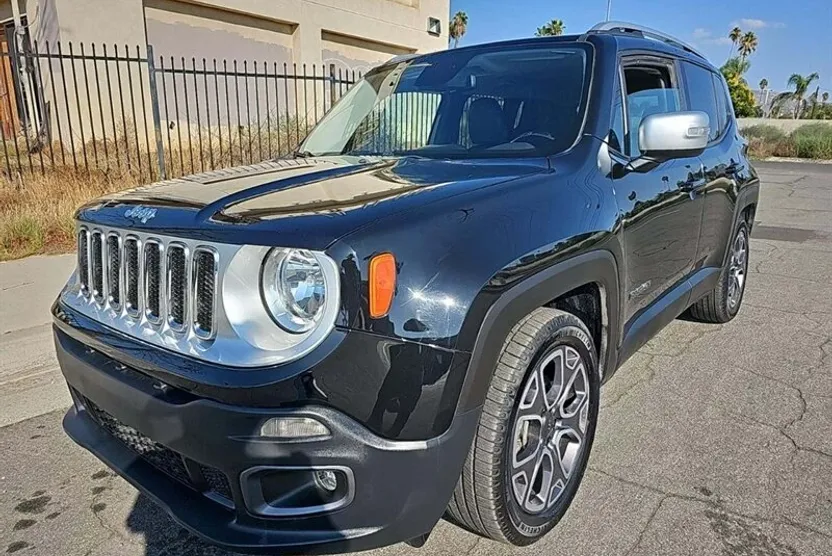 2016 Jeep Renegade Limited photo 1