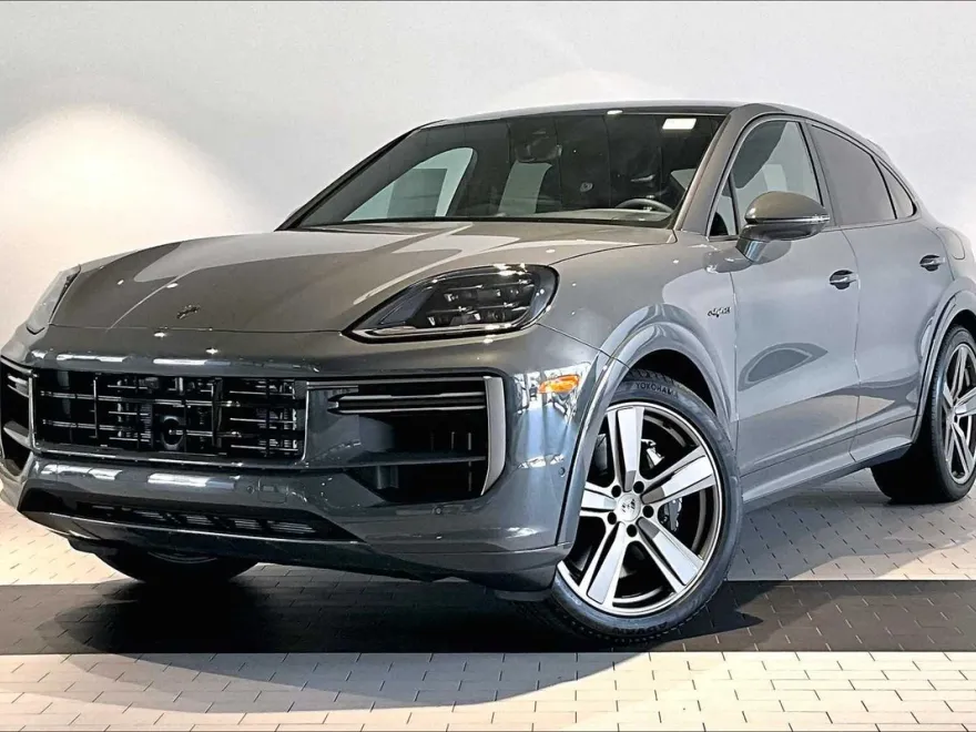 2025 Porsche Cayenne Turbo E-Hybrid Coupe photo 1