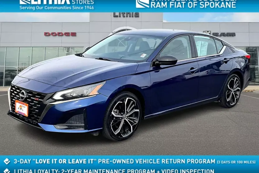 2023 Nissan Altima 2.5 SR photo 1