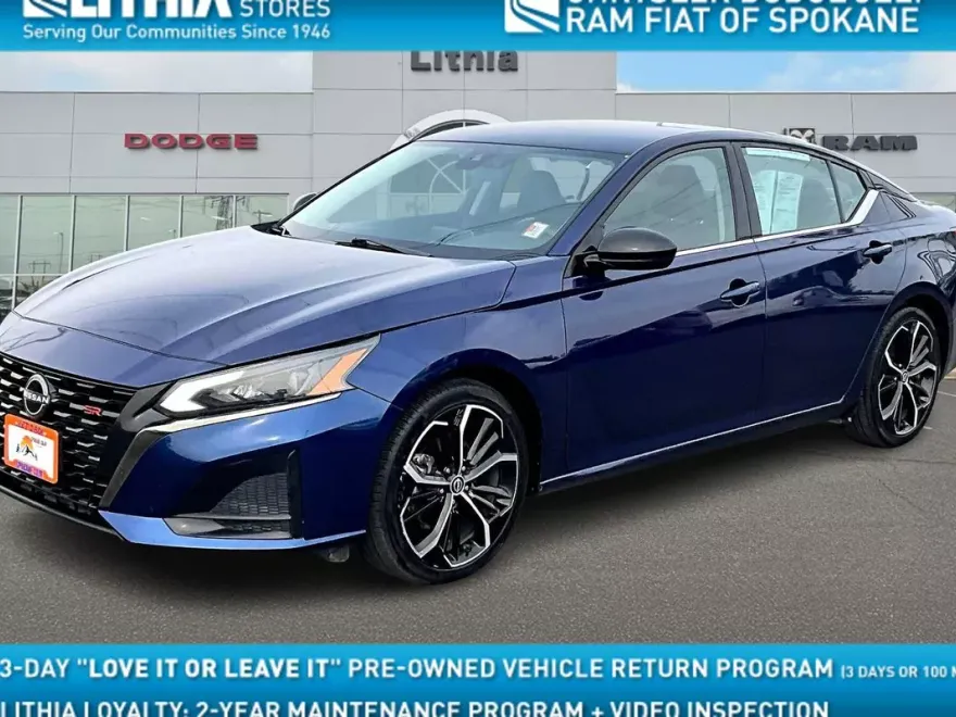2023 Nissan Altima 2.5 SR photo 1