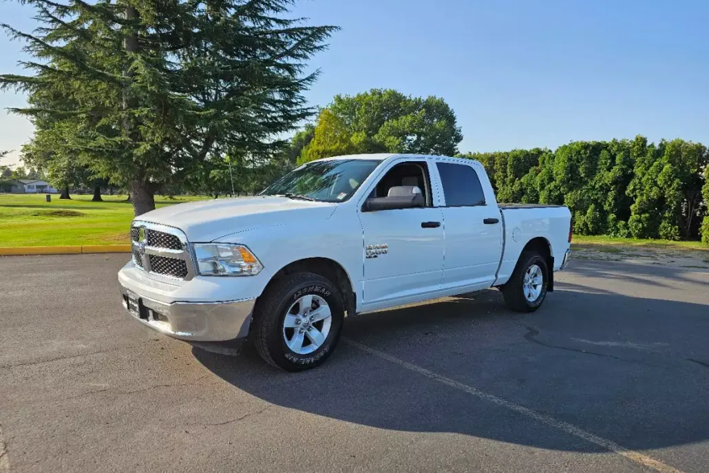 2023 Ram 1500 Classic SLT photo 1