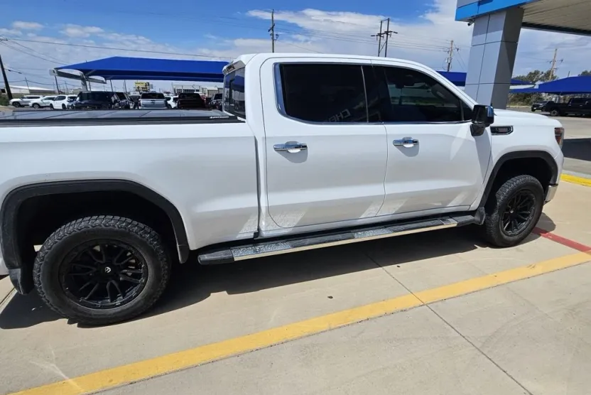 2021 Gmc Sierra 1500 SLT photo 1