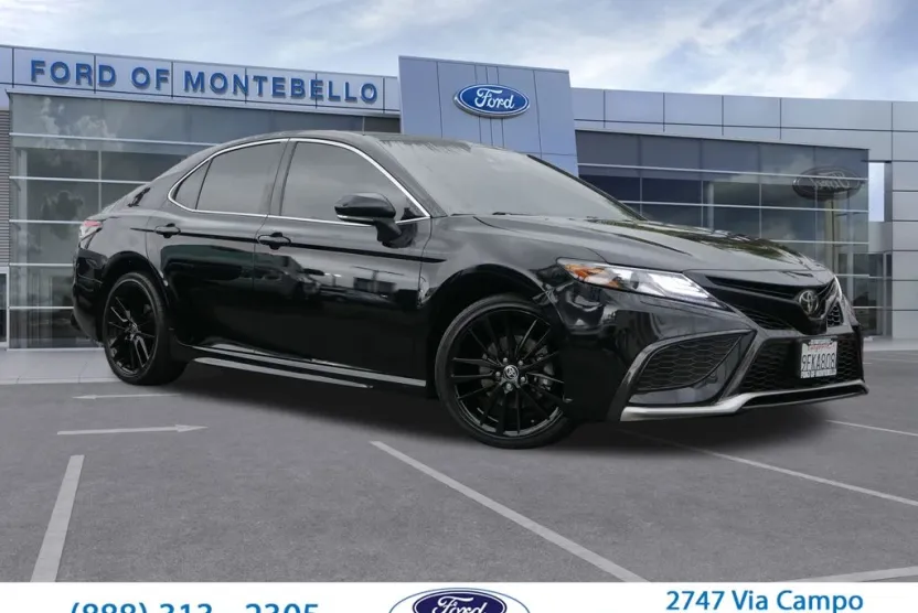 2023 Toyota Camry XSE photo 1