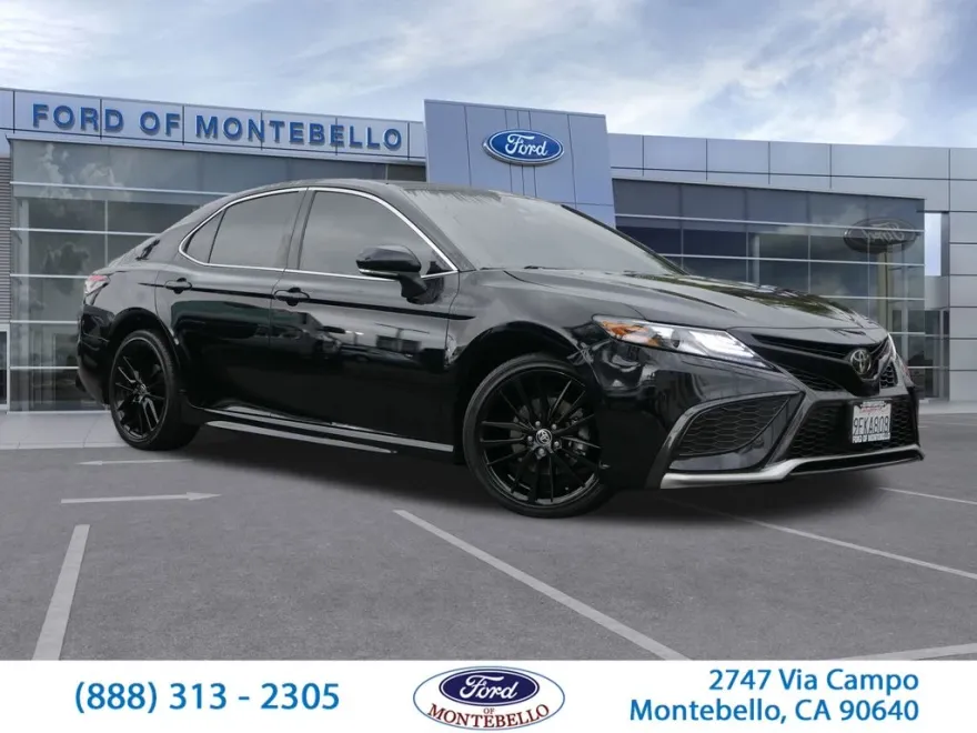 2023 Toyota Camry XSE photo 1