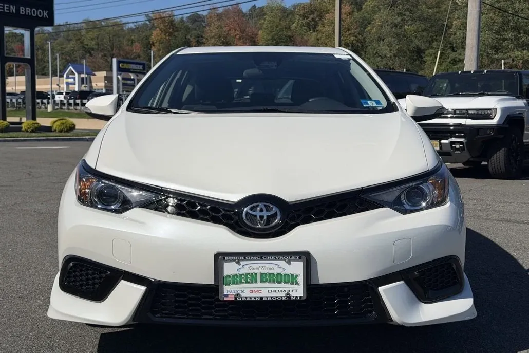 2018 Toyota Corolla iM Base photo 1