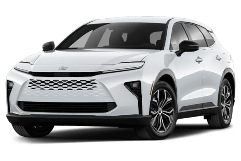 2025 Toyota Crown Signia XLE photo 1