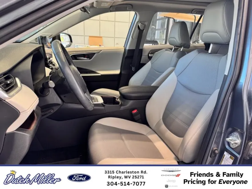 2023 Toyota RAV4 Hybrid Limited photo 1
