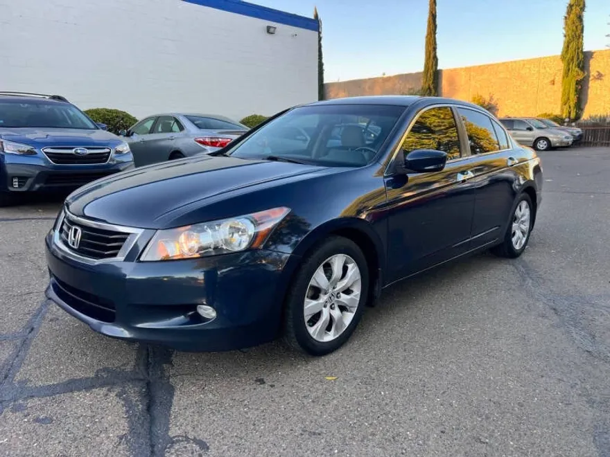 2010 Honda Accord EX-L V6 photo 1