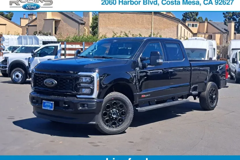 2025 Ford F-350 photo 1