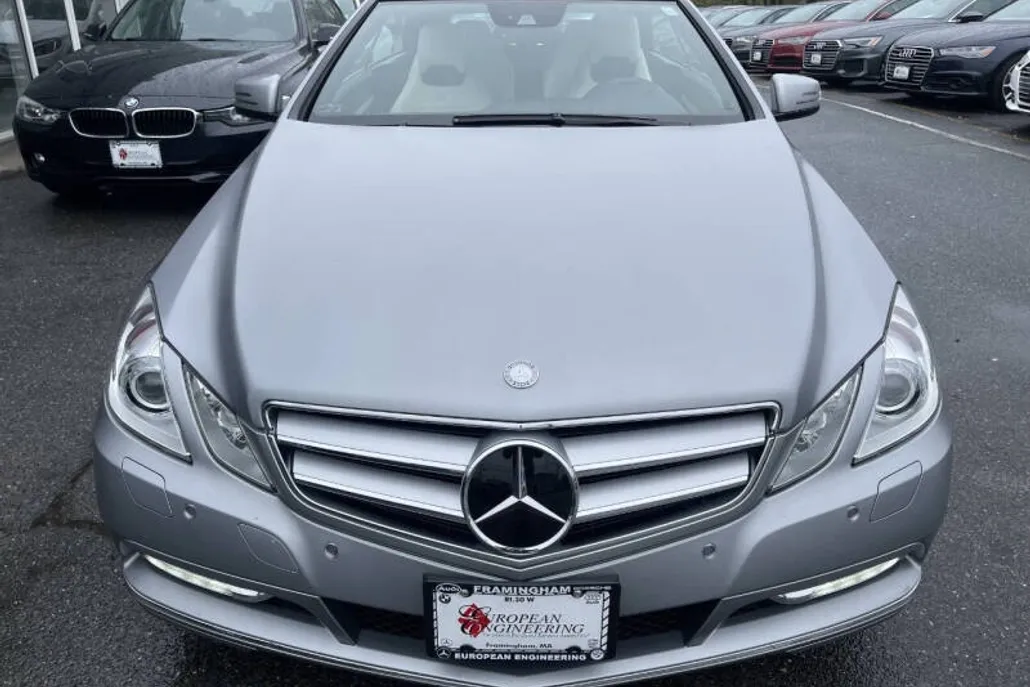 2012 Mercedes Benz E 350 photo 1