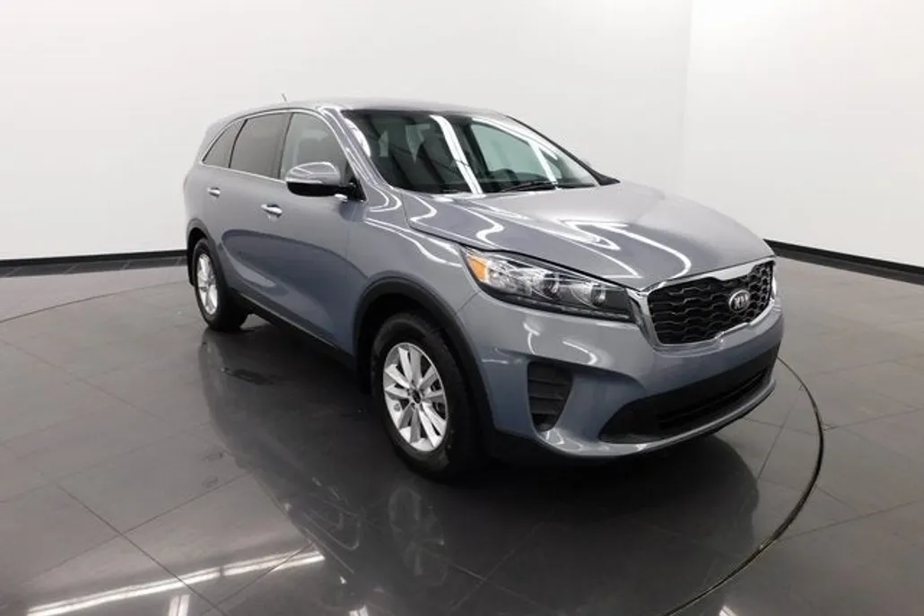 2020 Kia Sorento LX photo 1
