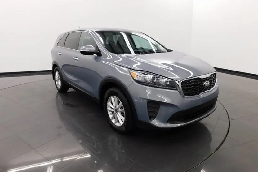 2020 Kia Sorento LX photo 1