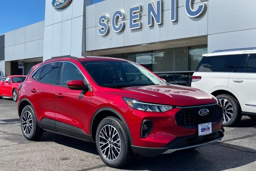 2024 Ford Escape Base photo 1
