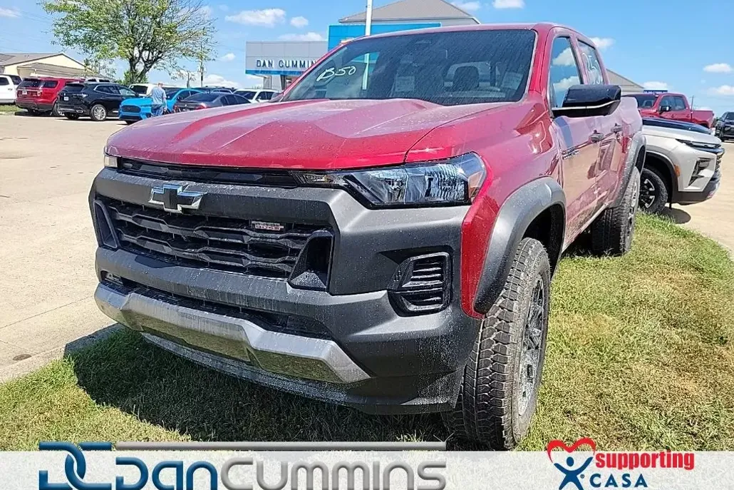 2026 Chevrolet Colorado Trail Boss photo 1