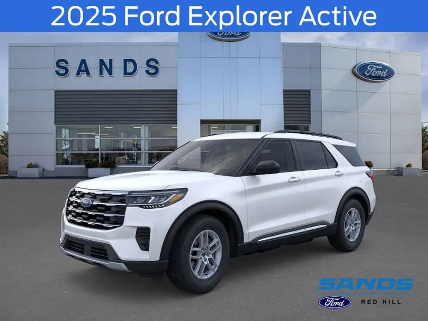 2025 Ford Explorer photo 1