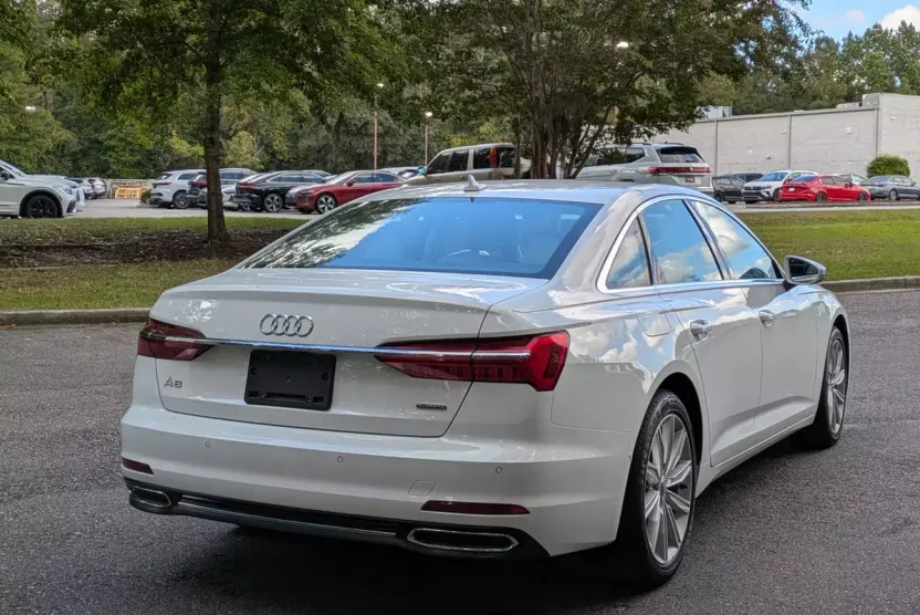 2020 Audi A6 Premium Plus photo 1