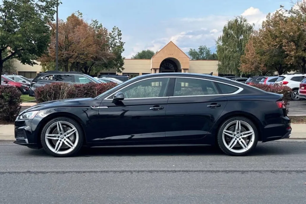 2018 Audi A5 2.0T Quattro Premium Plus photo 1