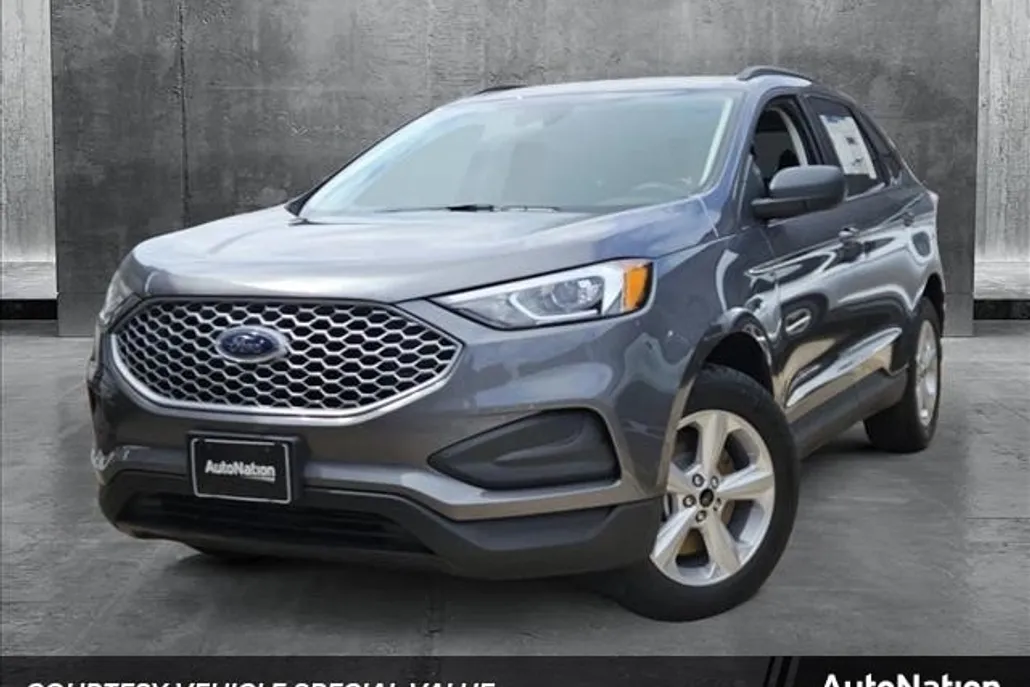 2024 Ford Edge SE photo 1
