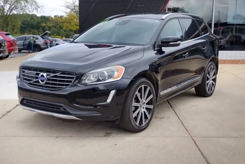2017 Volvo XC60 T6 Inscription photo 1
