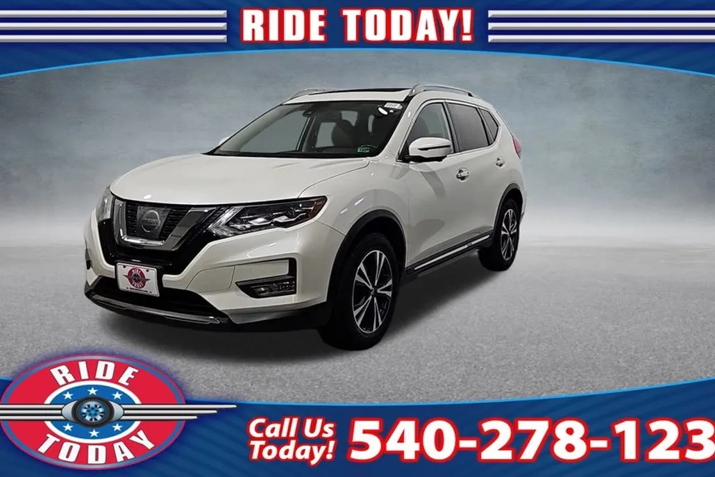 2017 Nissan Rogue SL photo 1