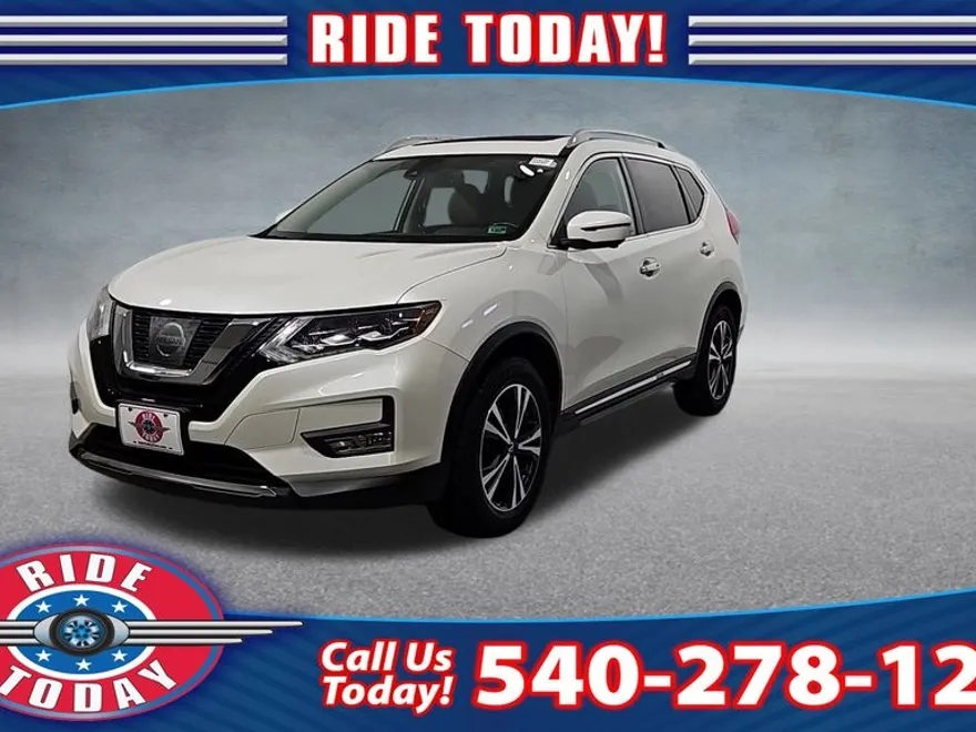 2017 Nissan Rogue SL photo 1
