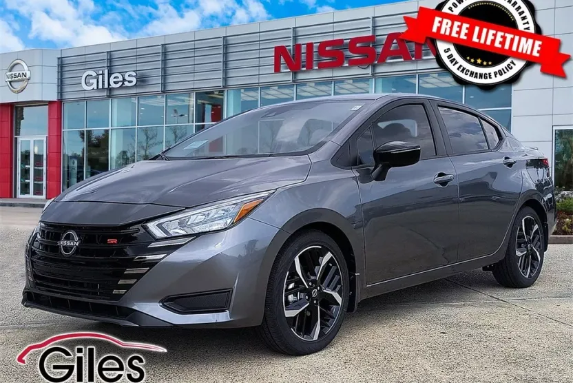 2025 Nissan Versa 1.6 SR photo 1