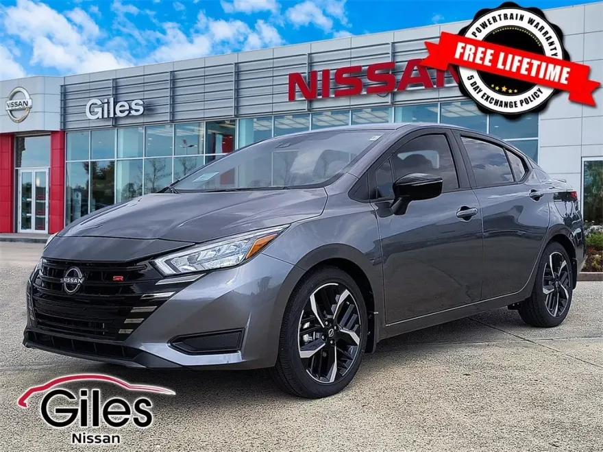 2025 Nissan Versa 1.6 SR photo 1