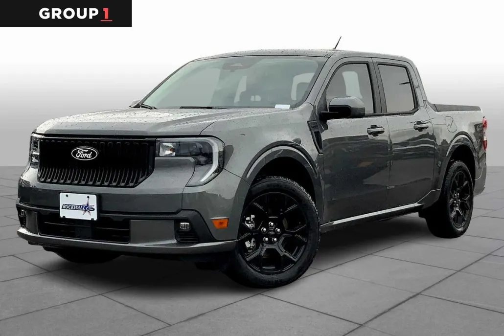 2025 Ford Maverick photo 1