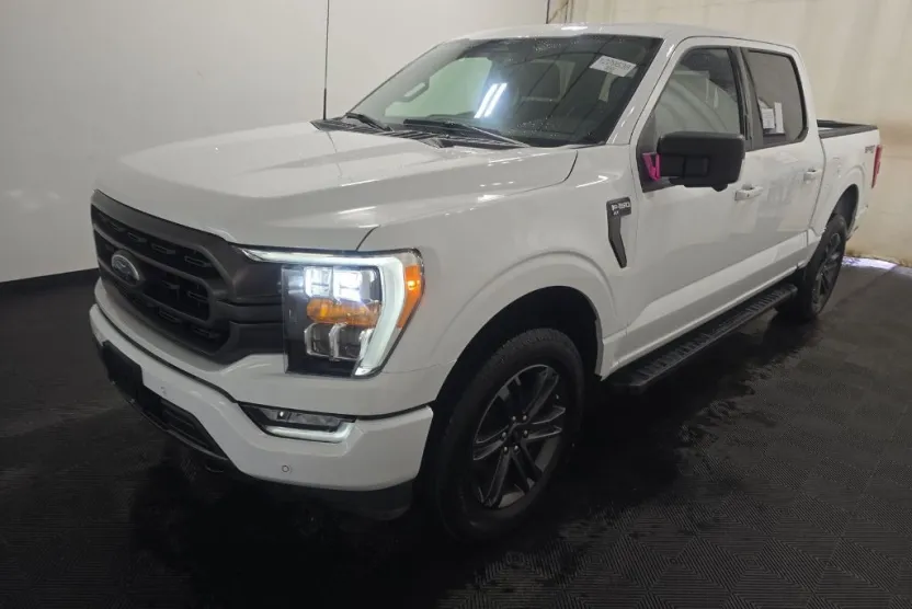 2023 Ford F-150 XLT photo 1