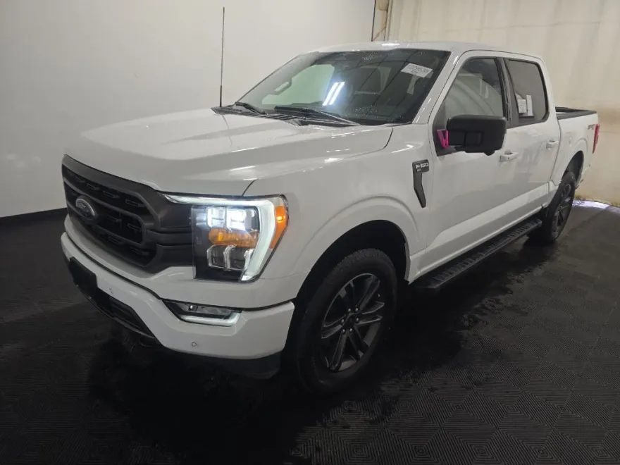 2023 Ford F-150 XLT photo 1