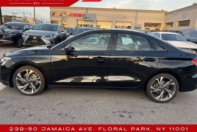 2022 Audi A3 40 Prestige Quattro photo 1