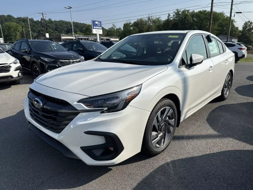 2025 Subaru Legacy Limited photo 1