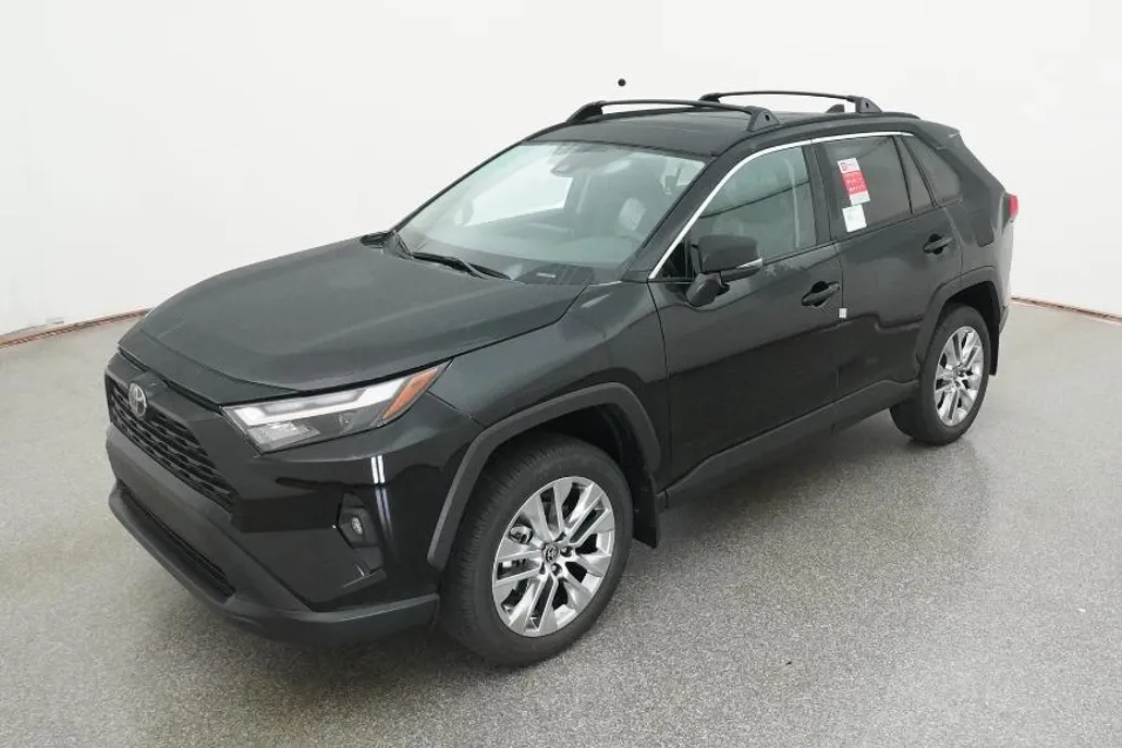 2025 Toyota RAV4 XLE Premium photo 1