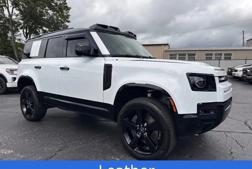 2025 Land Rover Defender X-Dynamic SE photo 1