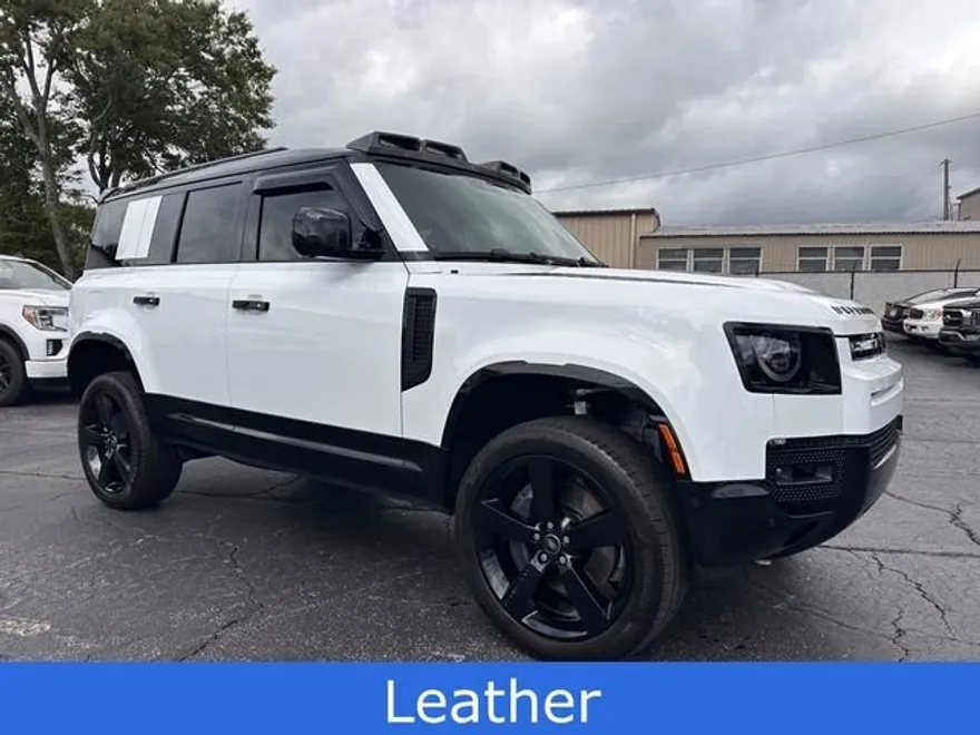 2025 Land Rover Defender X-Dynamic SE photo 1