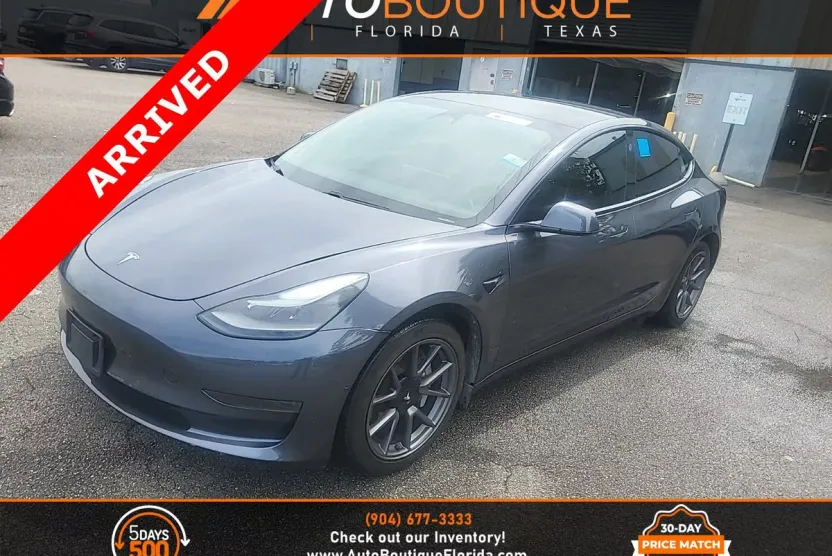 2021 Tesla Model 3 Standard Range Plus photo 1