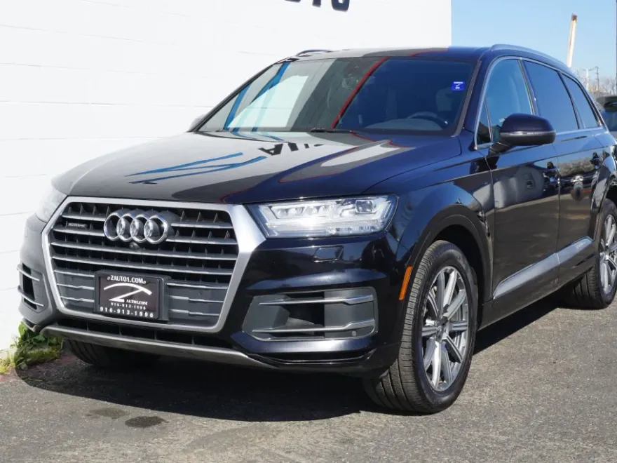 2017 Audi Q7 3.0T Premium Plus photo 1