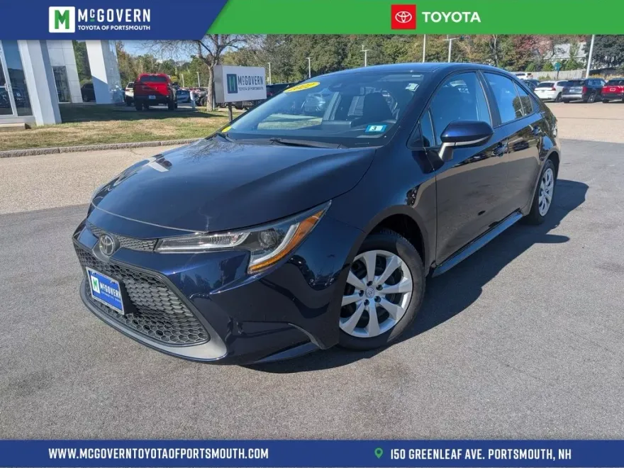 2022 Toyota Corolla LE photo 1