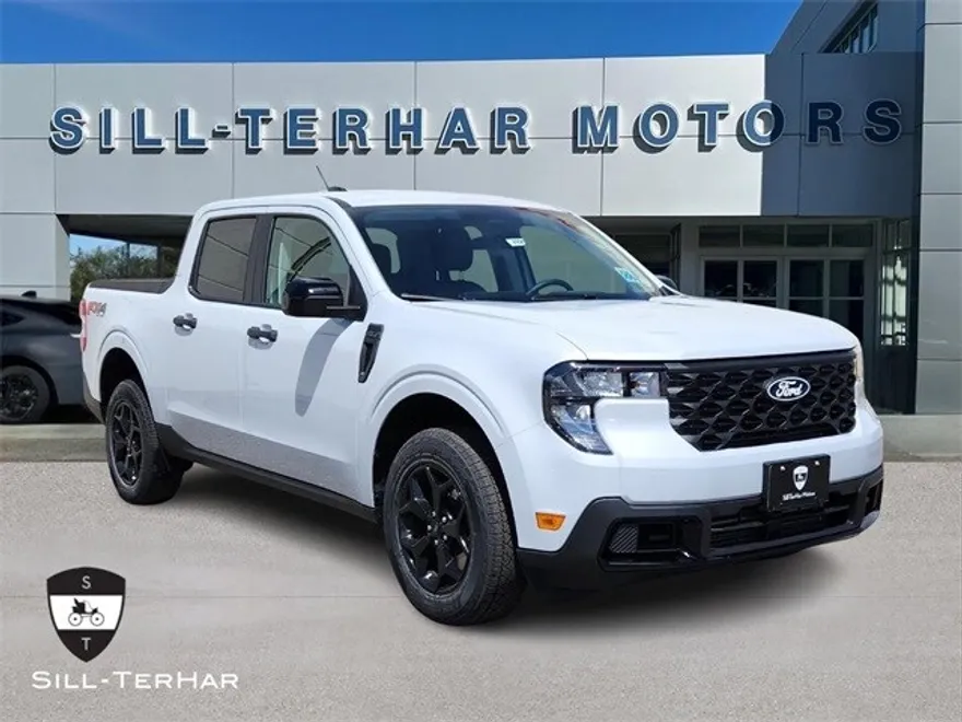 2025 Ford Maverick XLT photo 1