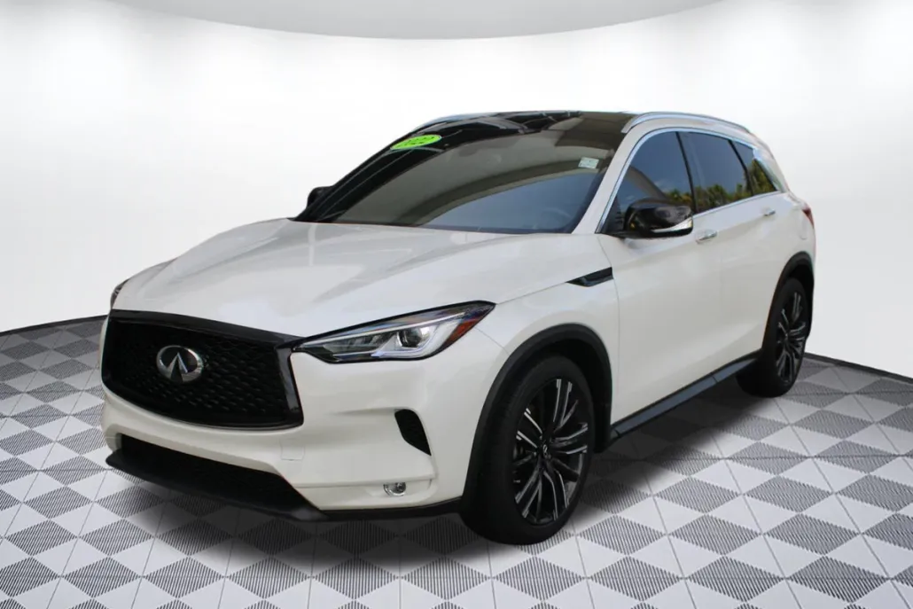 2022 Infiniti QX50 Luxe photo 1